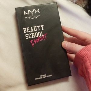 NYX Beauty School Drop Out Freshman Pallete